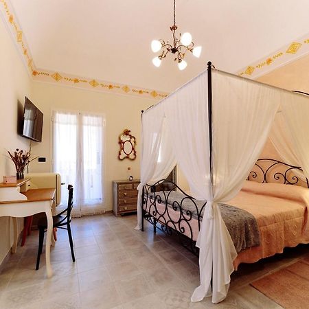 Come Nelle Favole The Classic B&B Toirano Zewnętrze zdjęcie